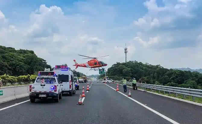 郴州高速公路汽车救援案例